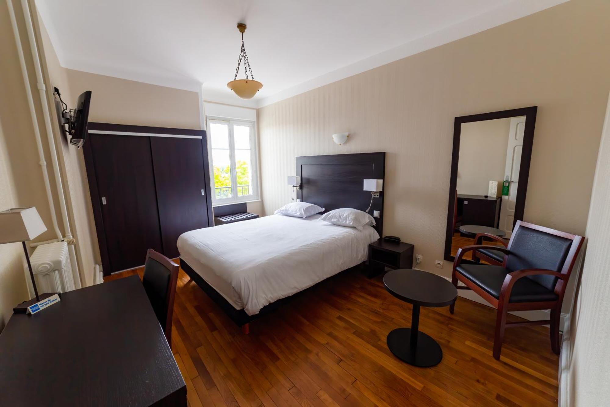 Hotel De L'europe 3*
